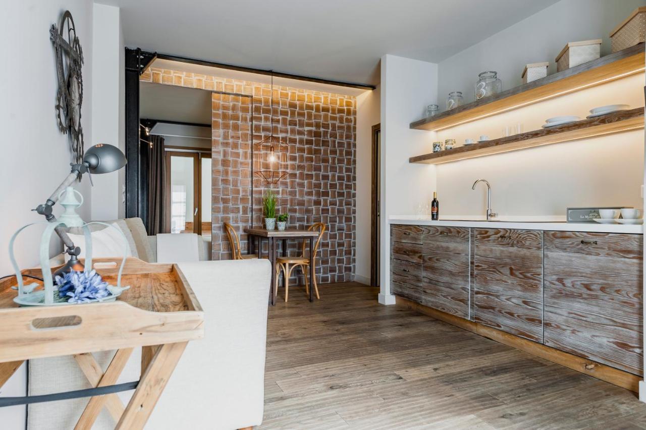 Ferrini Home - Piazza Trento คาตาเนีย ภายนอก รูปภาพ