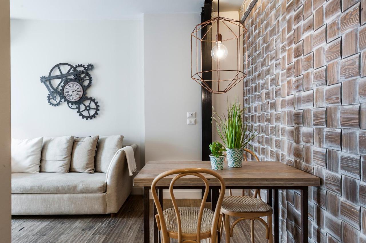 Ferrini Home - Piazza Trento คาตาเนีย ภายนอก รูปภาพ
