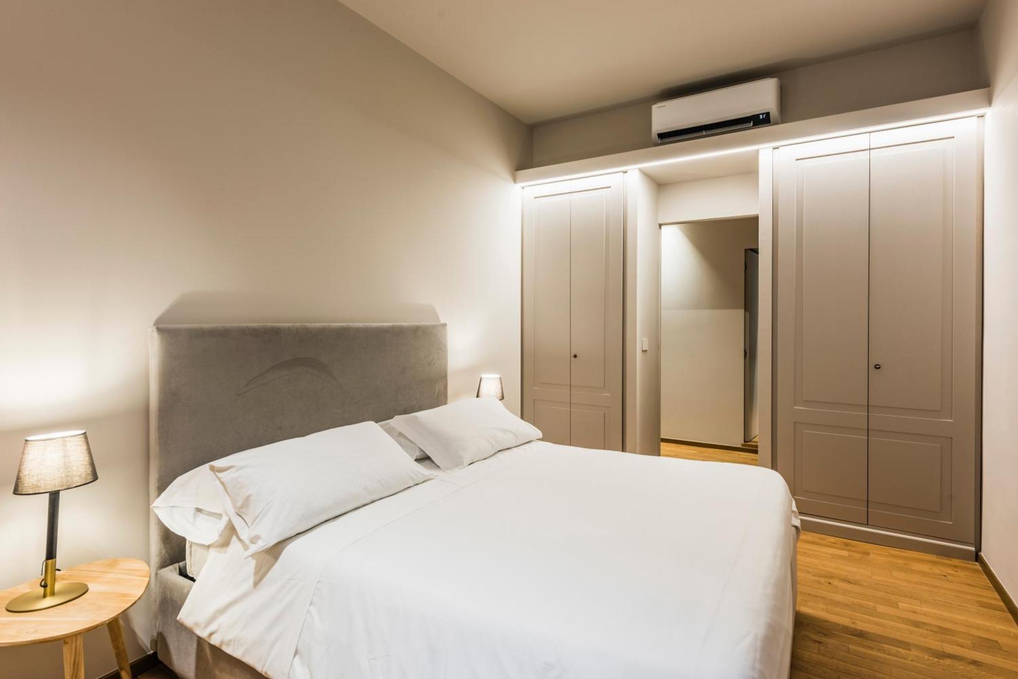 Ferrini Home - Piazza Trento คาตาเนีย ภายนอก รูปภาพ